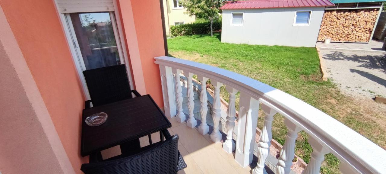 Kvarner Hill Apartment Viskovo Exterior photo